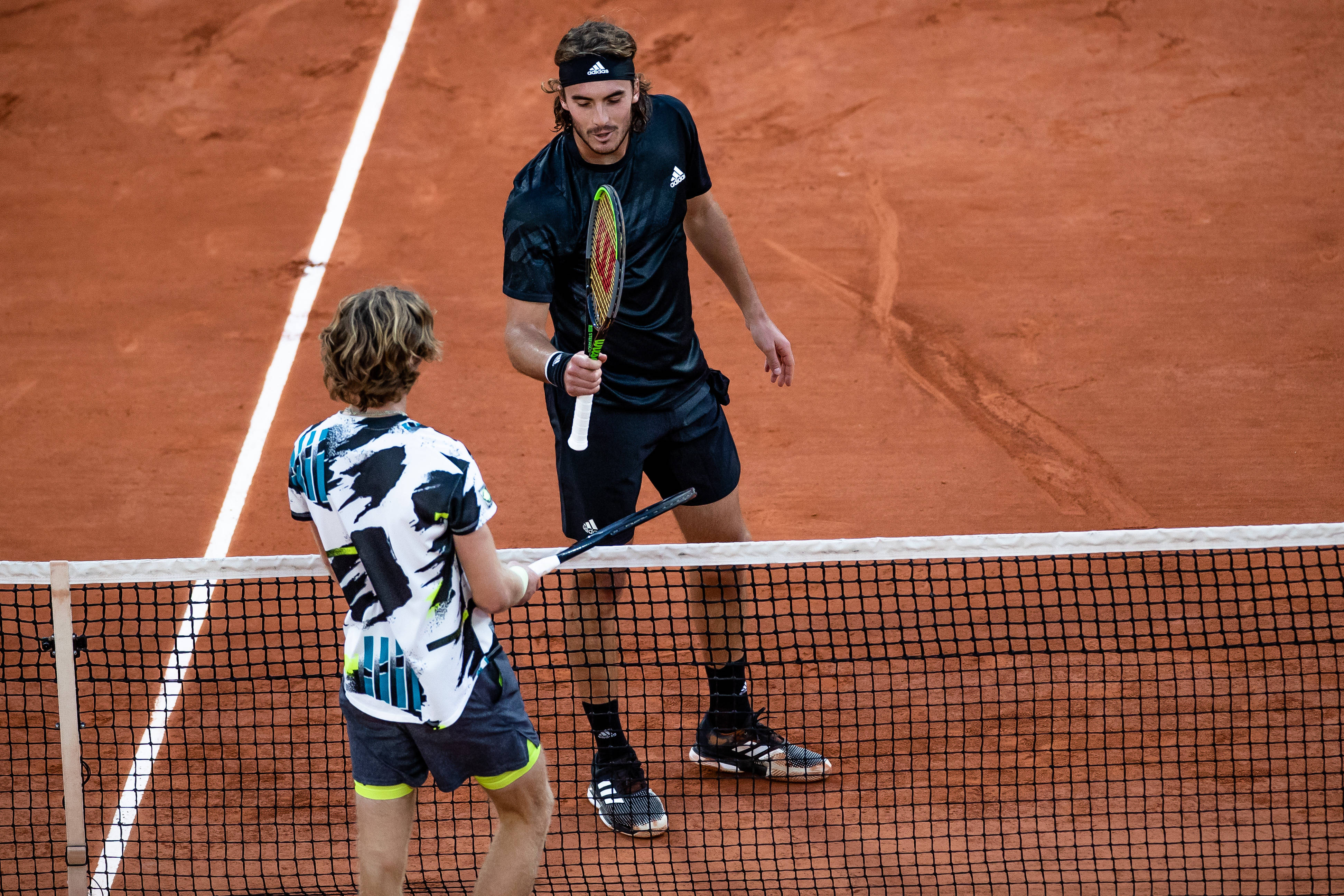 开云体育登录-包含德国网球队绝地反击美国网球队，西西帕斯统治全场的词条