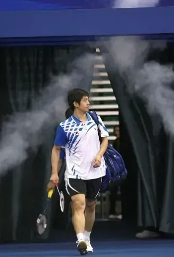 泰国羽毛球队轻取韩国羽毛球队，谌龙统治全场的简单介绍