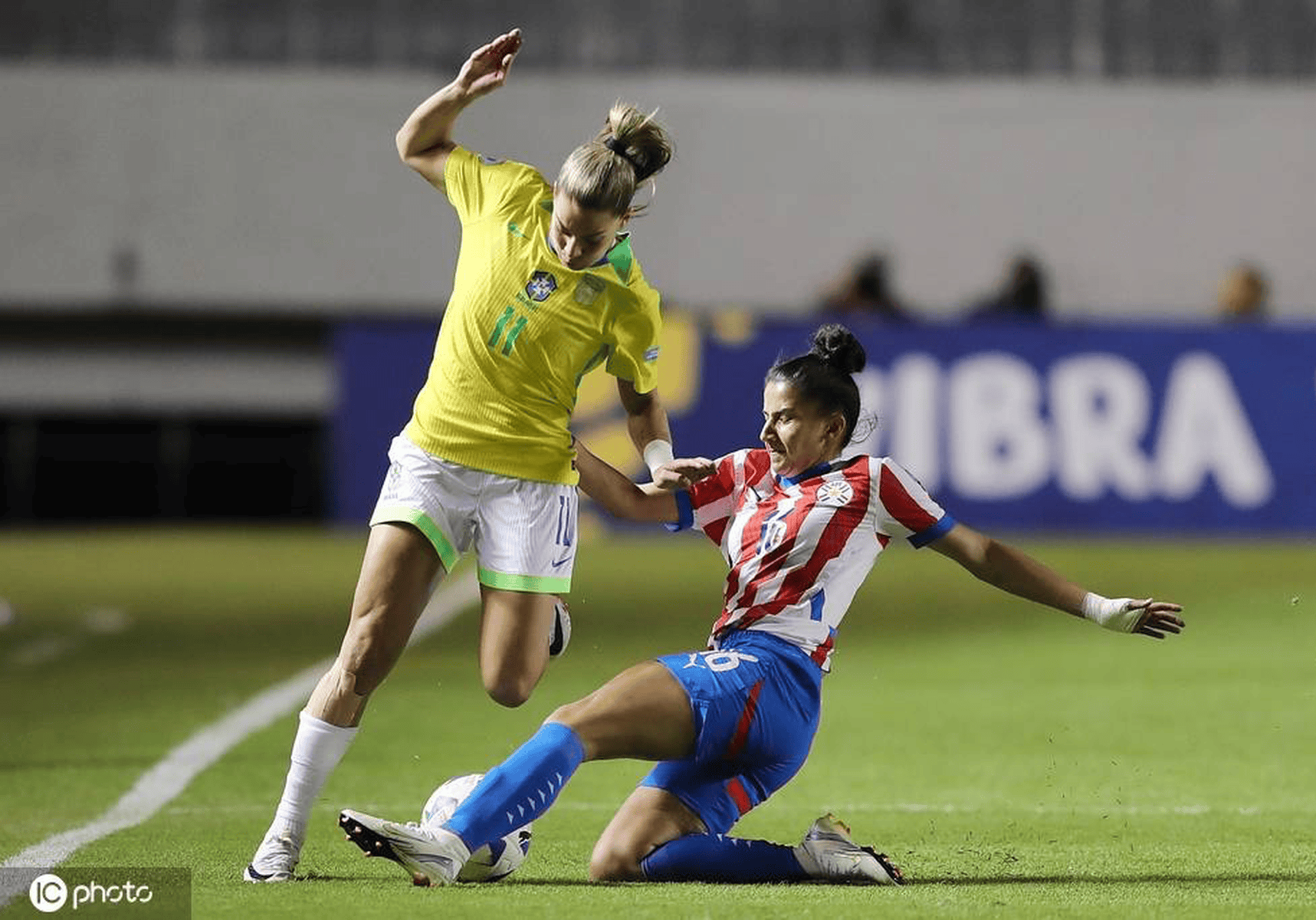 开云官网-巴西女子排球队实力碾压对手，终结战斗