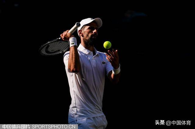 戴维斯杯绝杀年终总决赛，辛纳带队取胜
