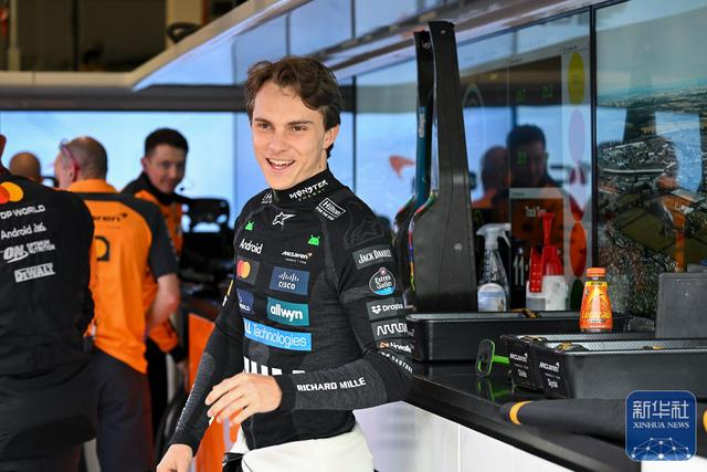 阿斯顿马丁险胜哈斯车队，塞恩斯高光表现的简单介绍