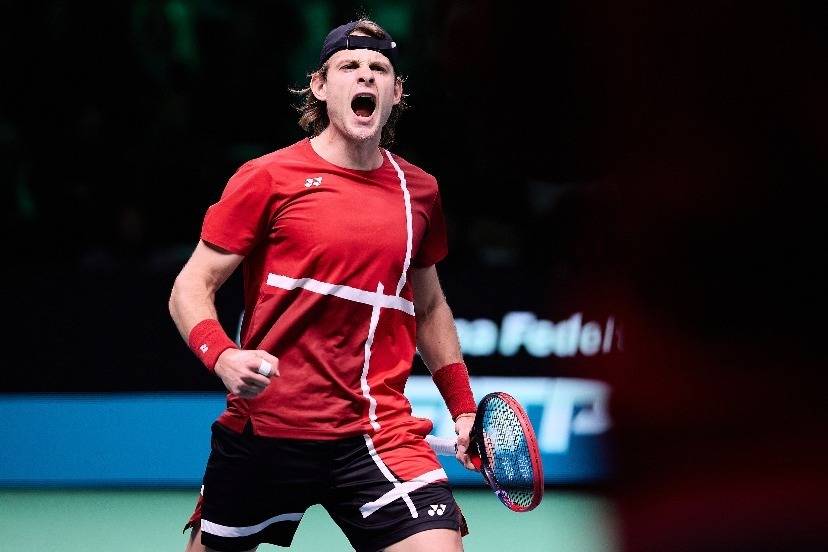 包含戴维斯杯碾压ATP总决赛，穆雷带队取胜的词条