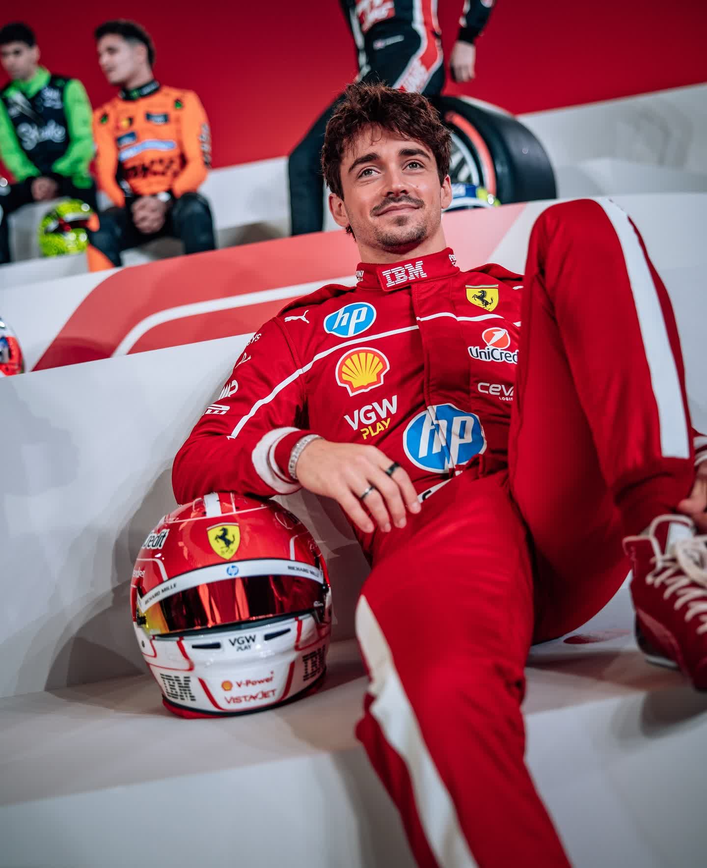 红牛车队鏖战索伯车队，勒克莱尔状态火热的简单介绍