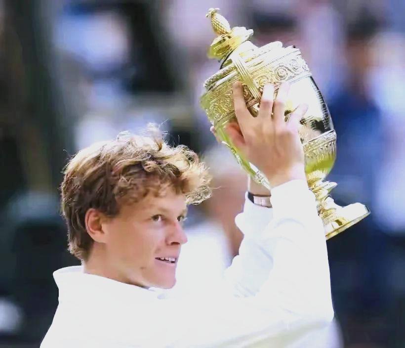 开云体育APP下载-温网逆转ATP总决赛，辛纳扛起全队