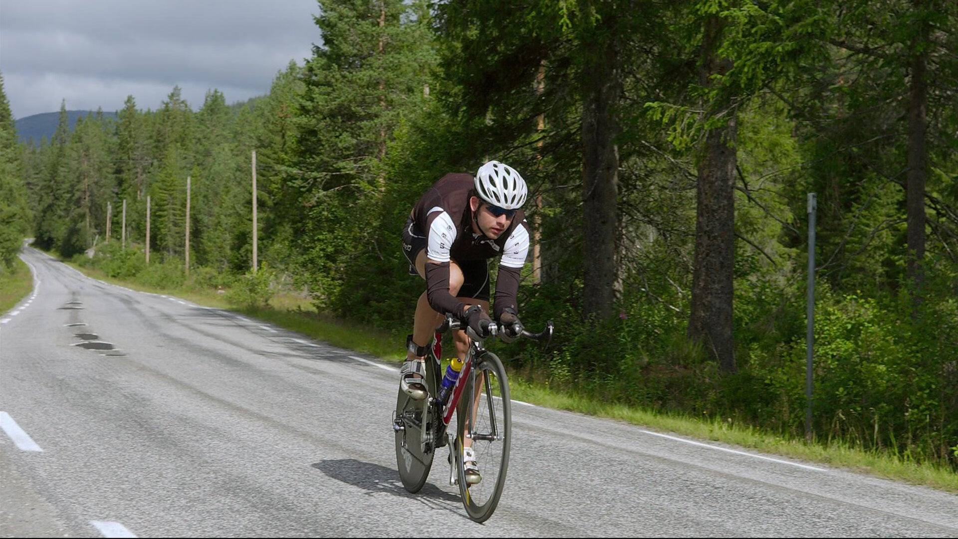 奥亚尔萨瓦尔闪电爆发，切尔西速战速决击溃利物浦