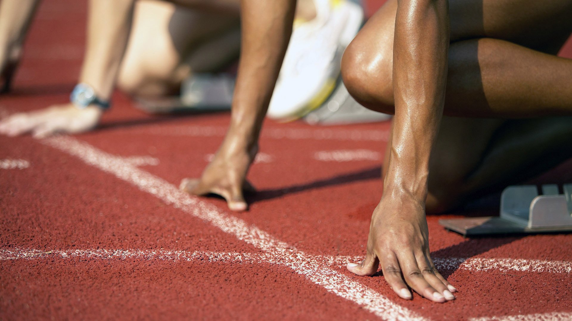 开云体育官方网站-从尼日利亚狂胜到李刚仁崛起，足球世界的多元叙事与身份迷思